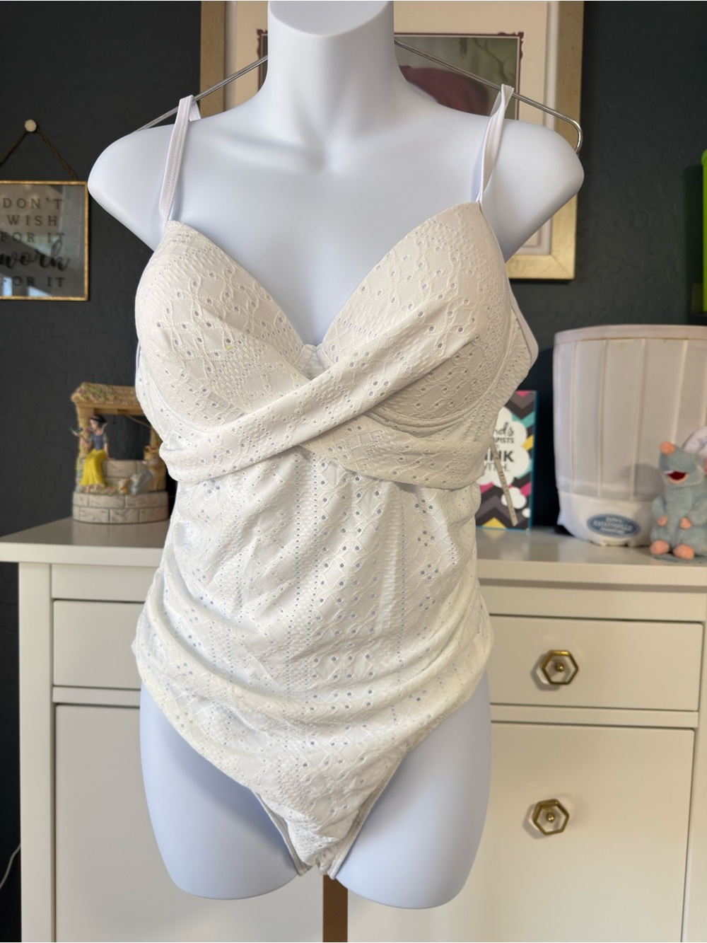 Cupshe Cream Eyelet One-Piece Swimsuit